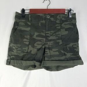 Social Standards Shorts Womens Small Green Camouflage Mid Rise Cuffed Utility